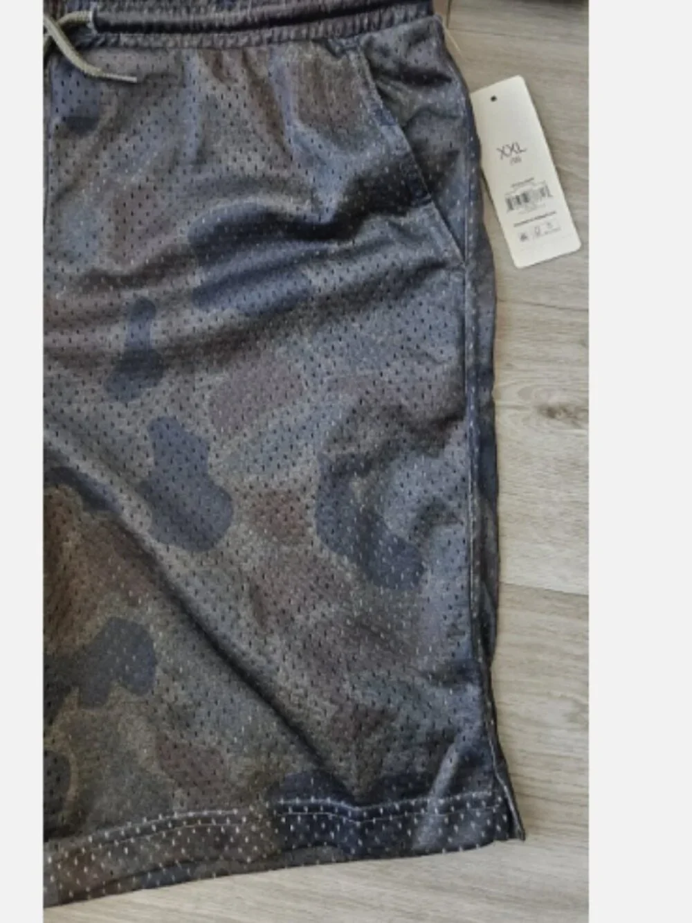 Weekend Academy Boys XXL 18 2pc Gray Tank Top & Black Camo Mesh Shorts Pockets